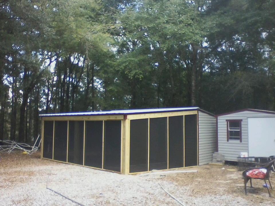 SCREEN ROOM ATTACHED TO SHED