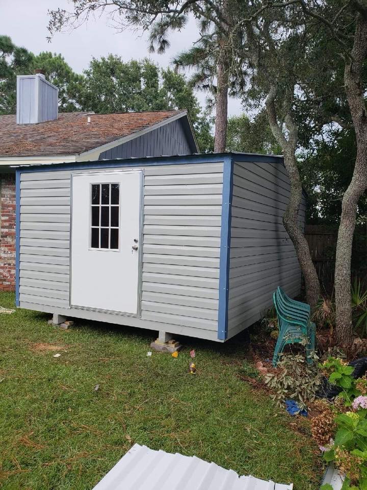 12X20 PORTABLE BUILDING WITH END WALL DOOR