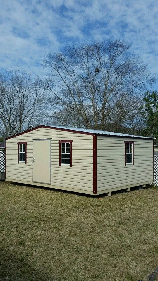 16X20 TAN WITH BURGAND TRIM