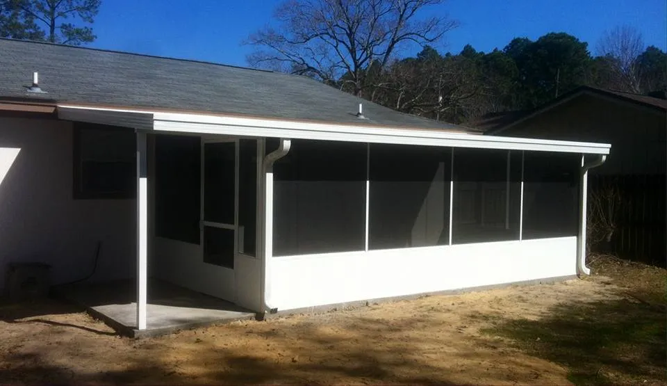 10X20 SCREEN ROOM WITH COVERED ENTRY
