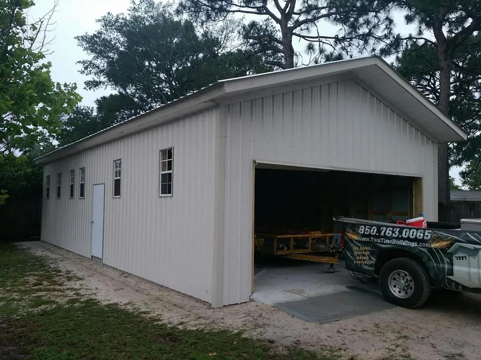 24x48x12 ENCLOSED POLE BARN