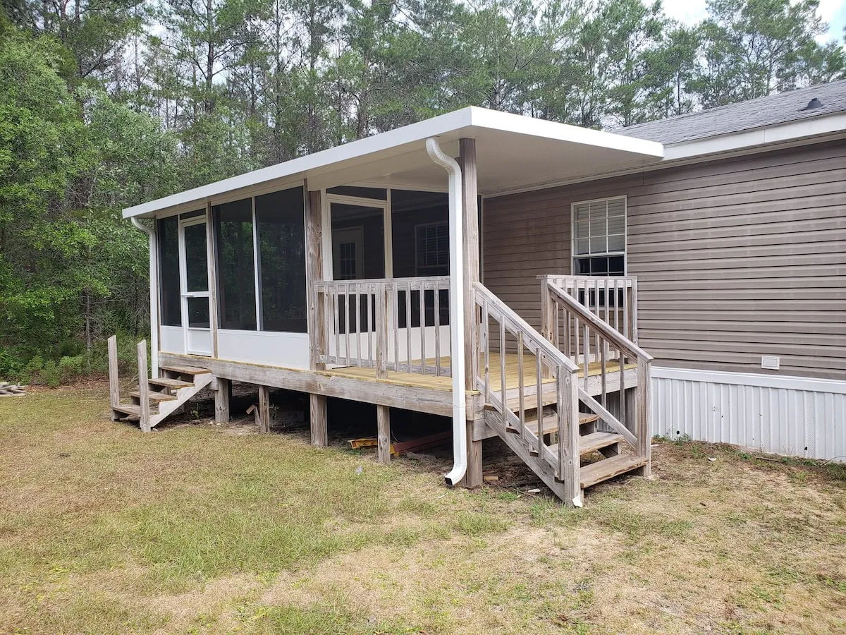 SCREEN PORCH ON EXISTIN DECK