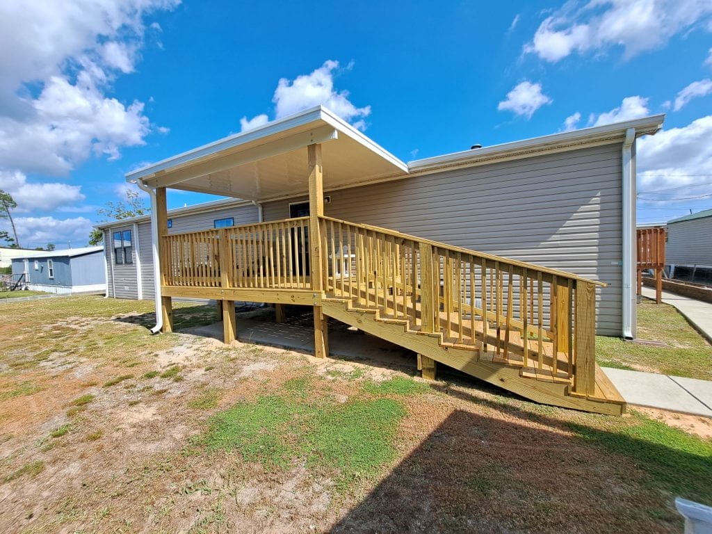 ATTACHED FRONT PORCH