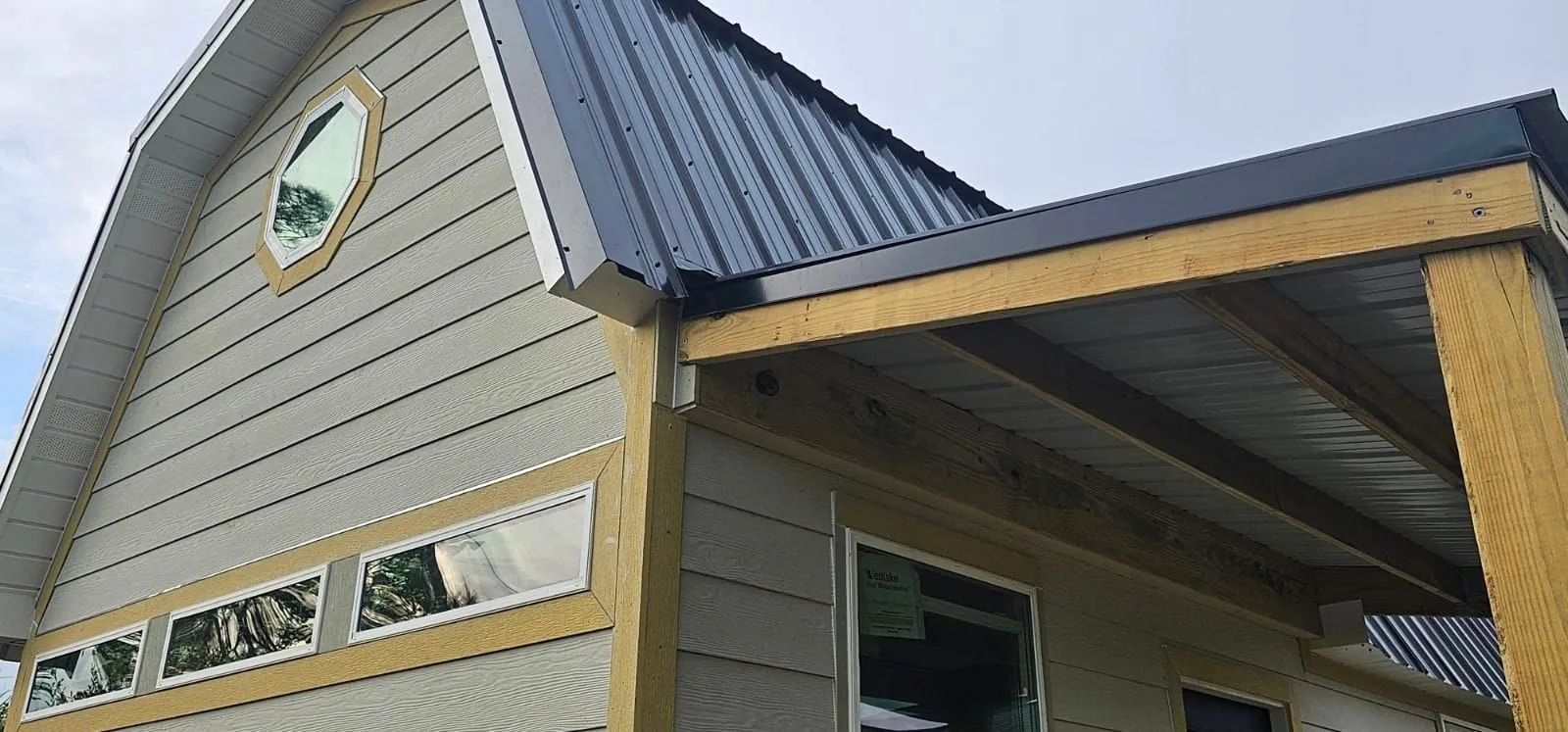 FRONT PORCH OVER HANG