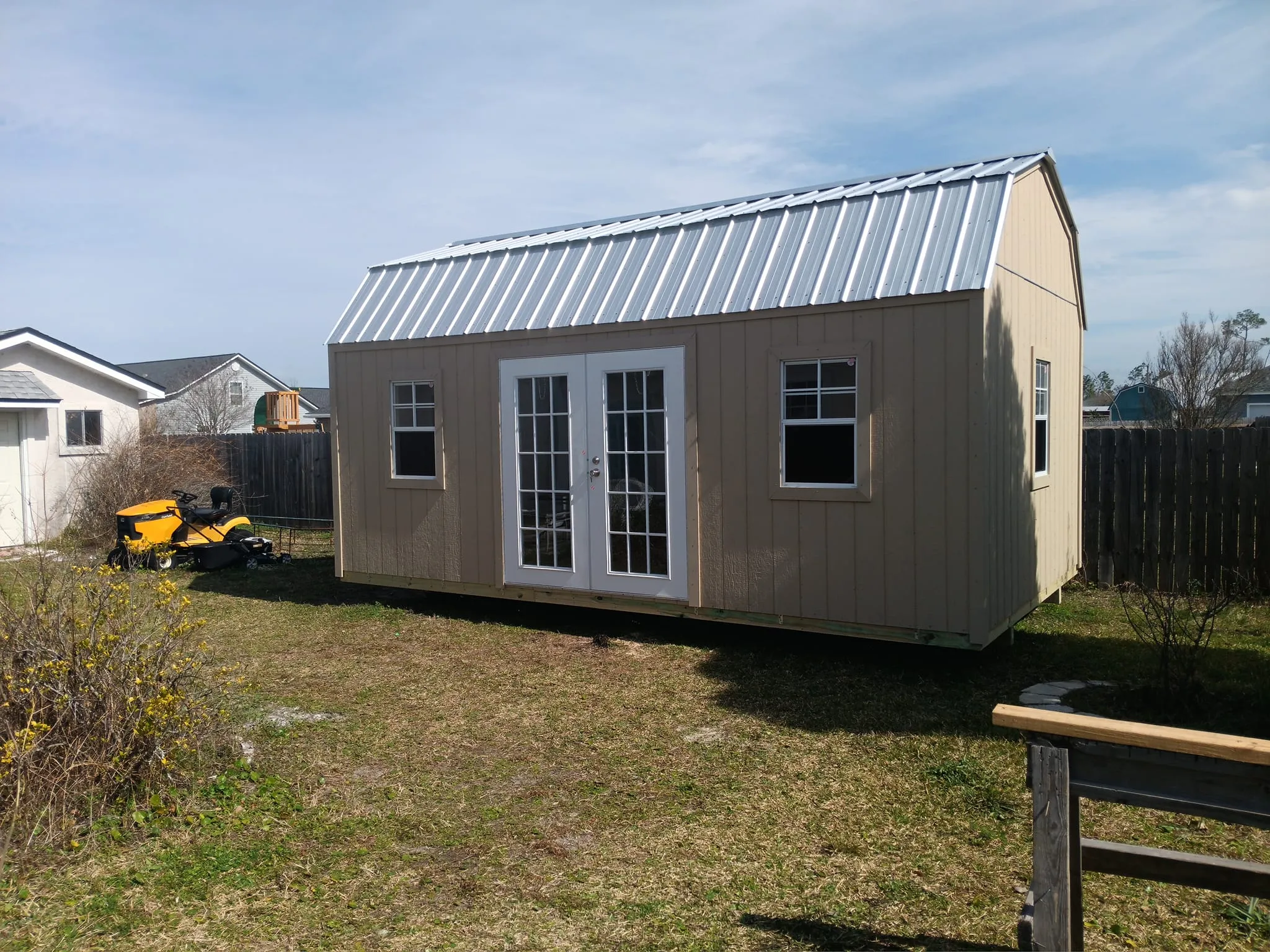 12X24 COMPLETED GAMBREL