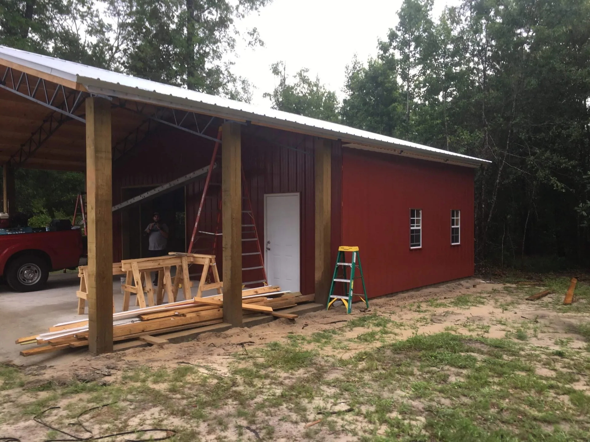 36X60 HALF ENCLOSED POLE BARN