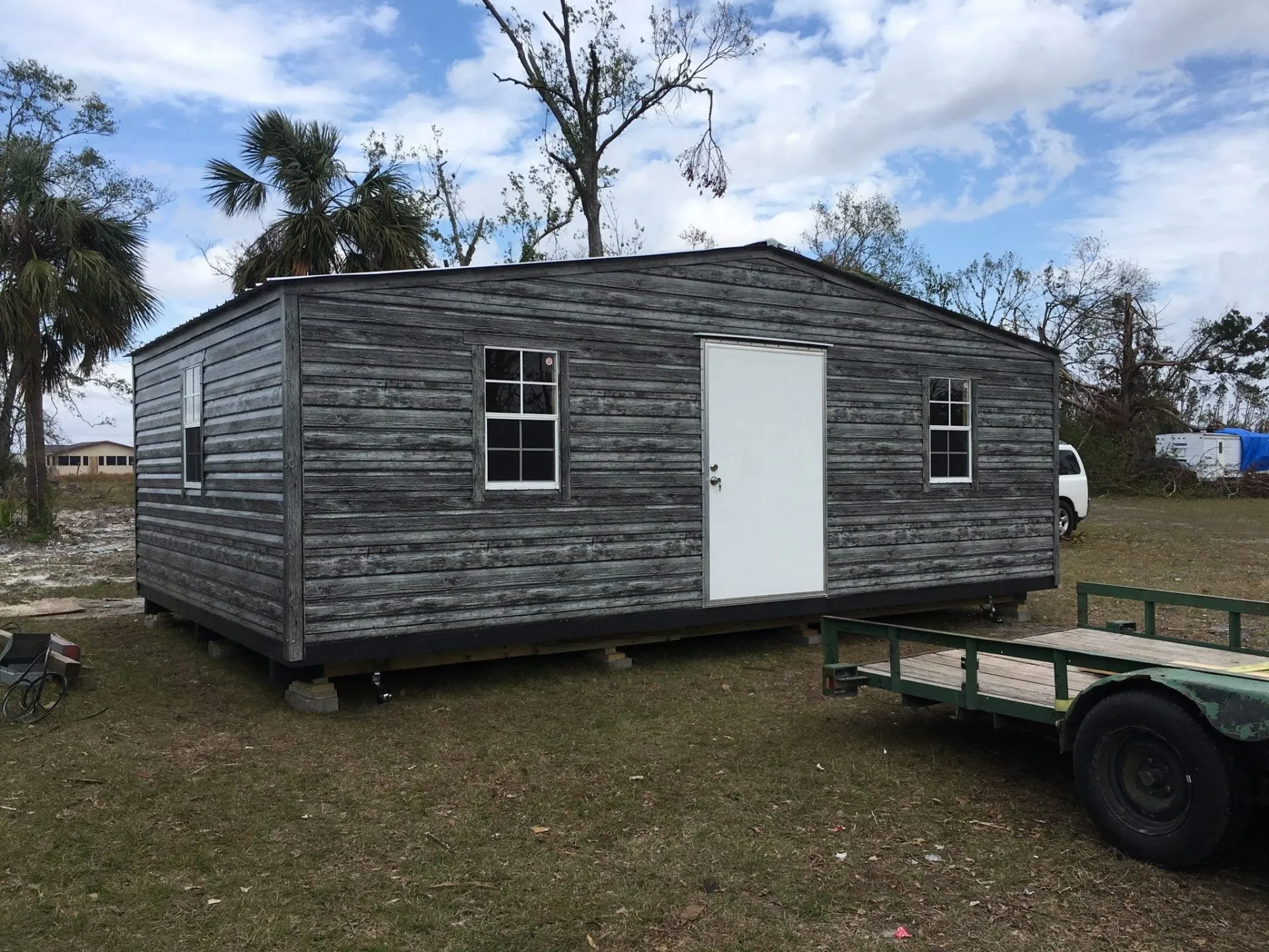 16X24 GREY WITH GREY TRIM