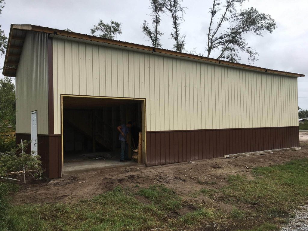 24X48X14 ENCLOSED POLE BARN