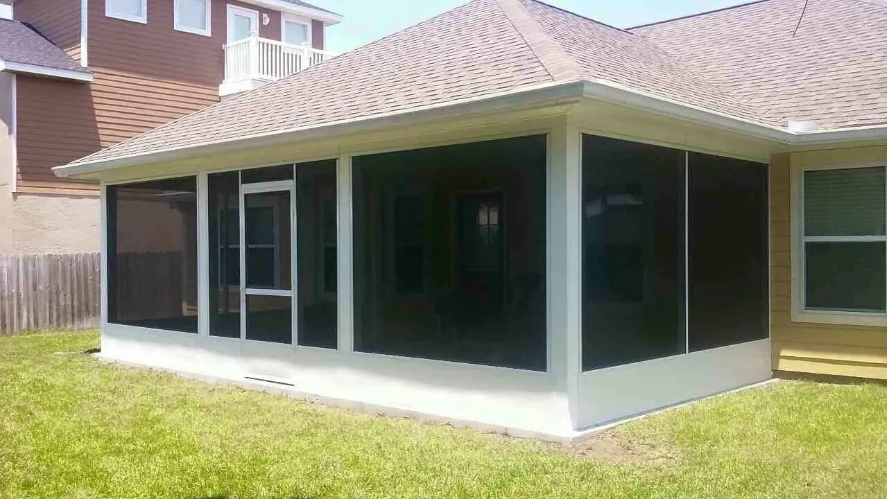 ATTACHED SUN ROOM