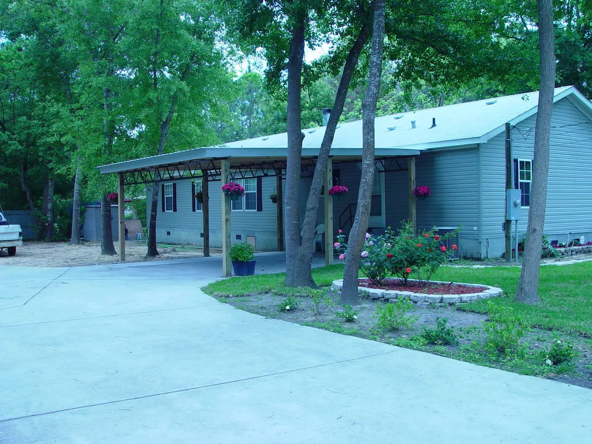 24X24 CARPORT