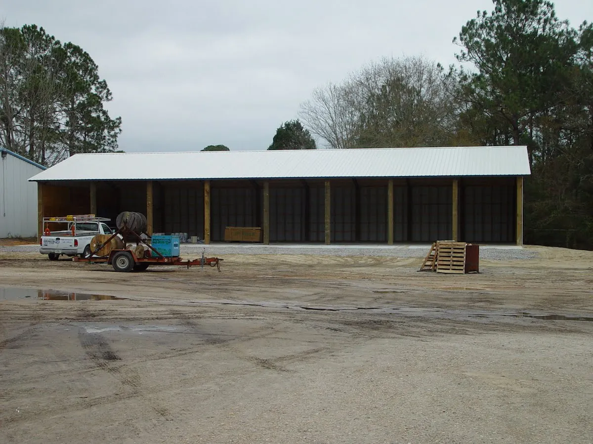40X96X14 PARTIALLY ENCLOSED POLE BARN