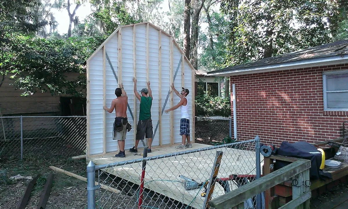 GAMBREL WALL