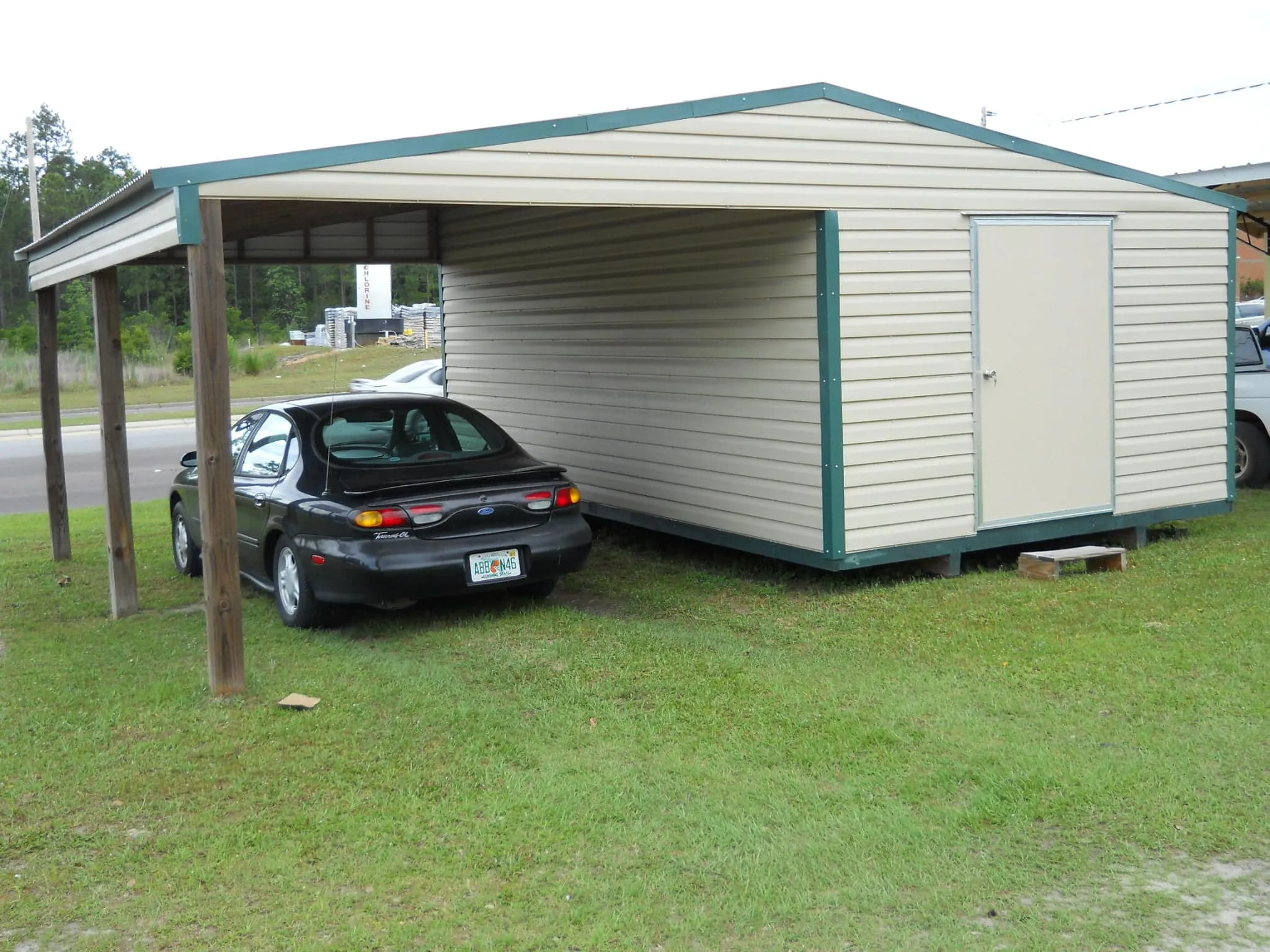 12X20 WITH 12X20 CARPORT DISPLAY