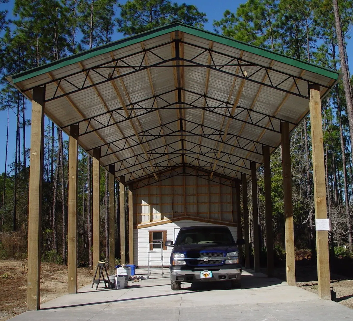 24X72 POLE BARN WITH 12X20 PORTABLE BUILDING